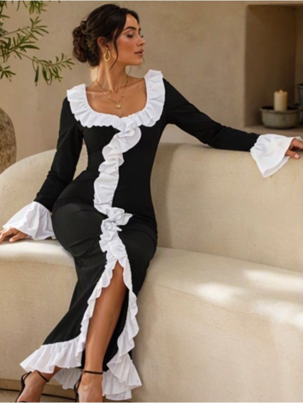🌷 Black & White Ruffle-Trim Dress 🌷